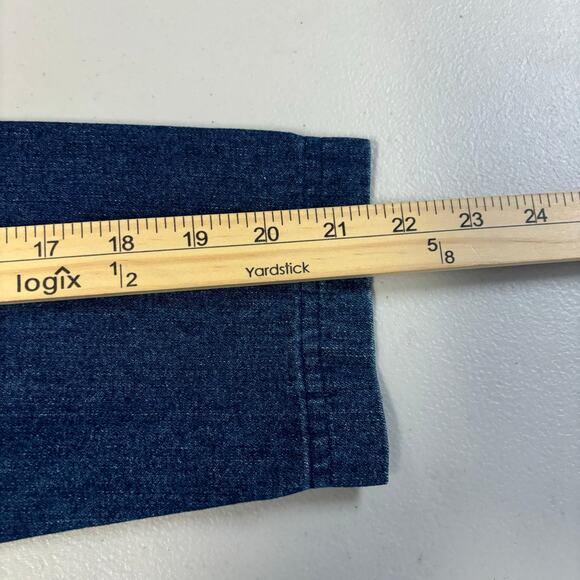 Koret City Blues Women's Medium Winter Snowflakes Embellished Light Denim Jacket - Picture 6 of 9